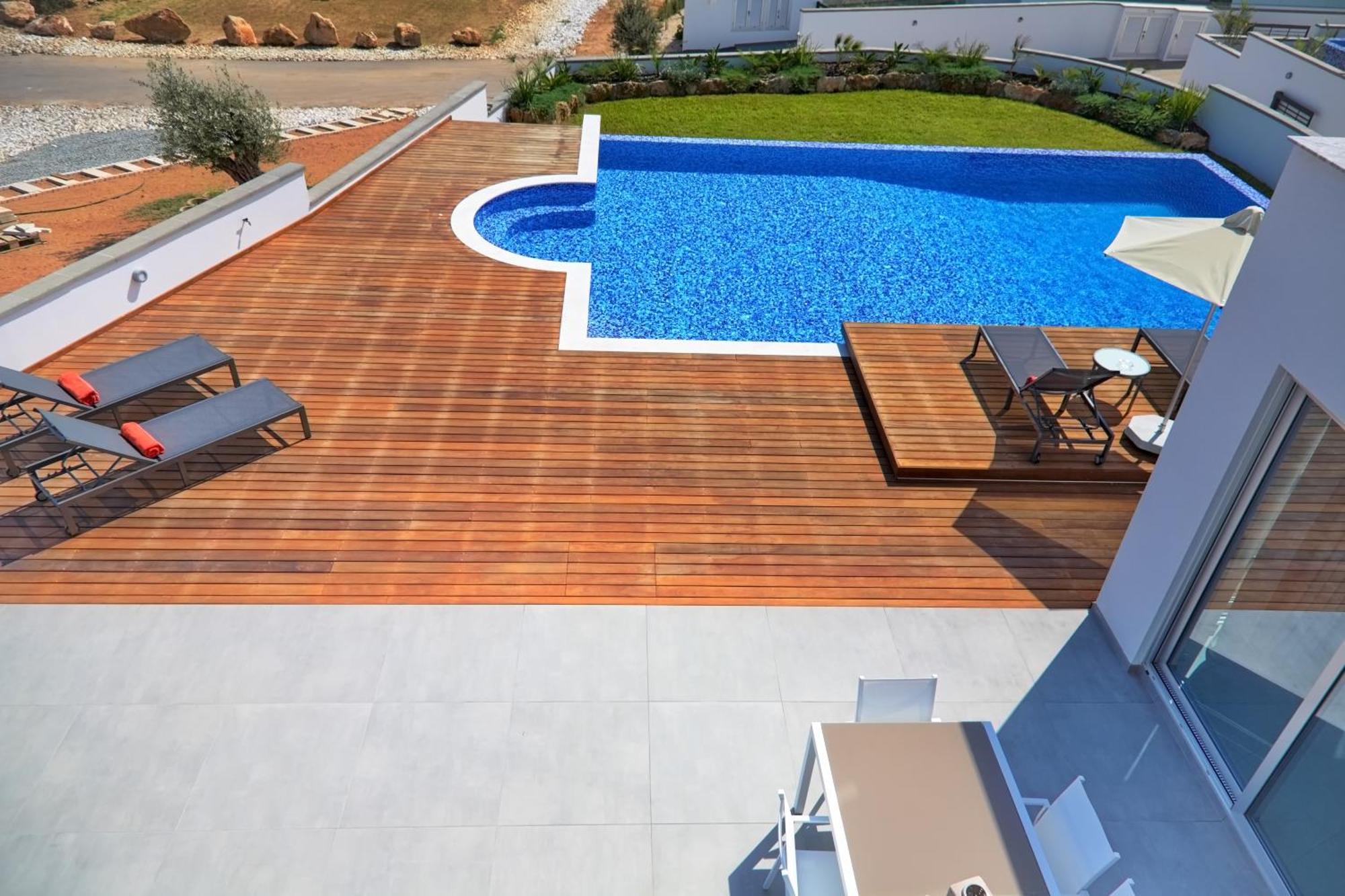 Beachfront Luxury Villa Idania Айя Напа Екстериор снимка