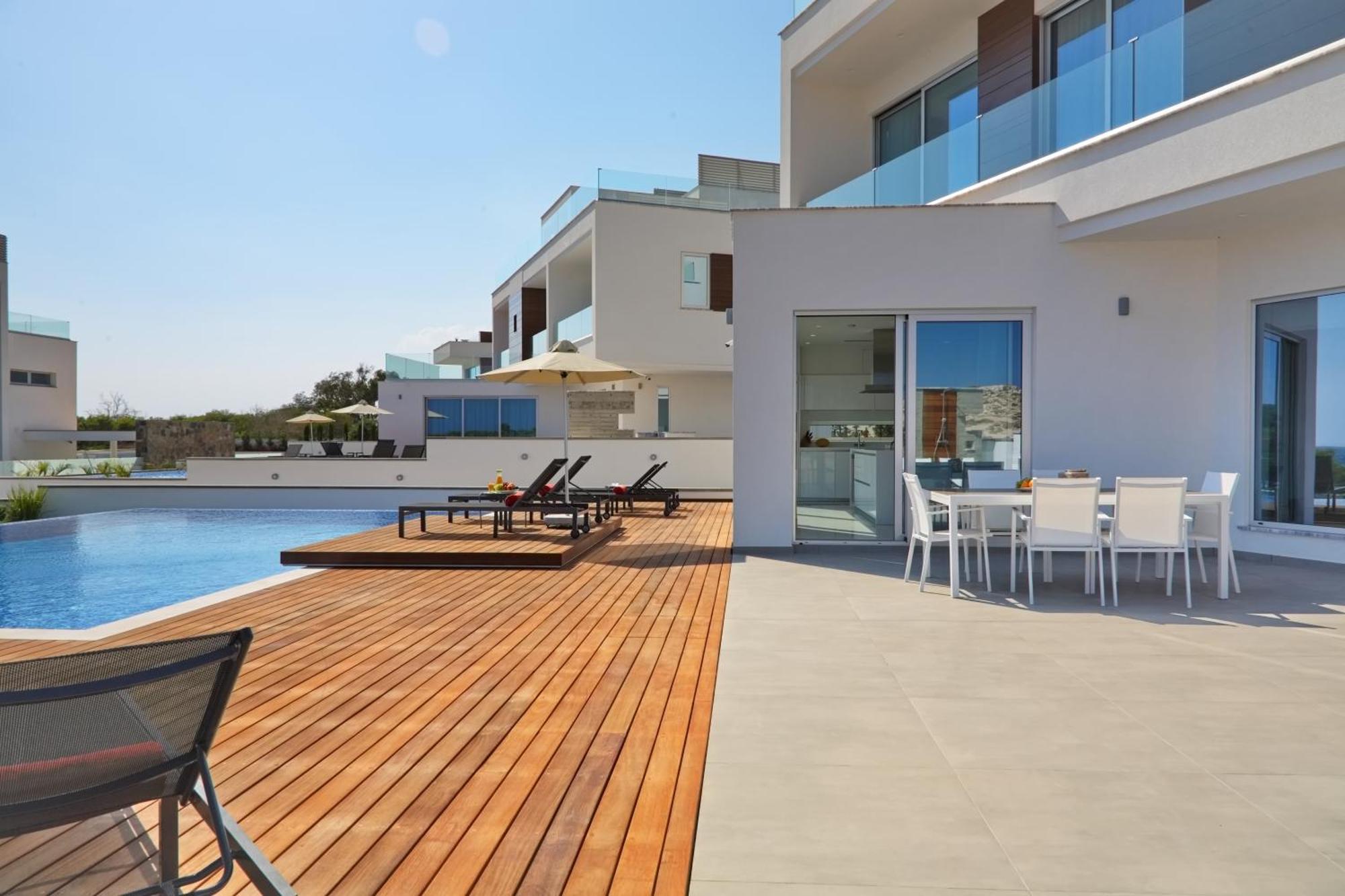 Beachfront Luxury Villa Idania Айя Напа Екстериор снимка