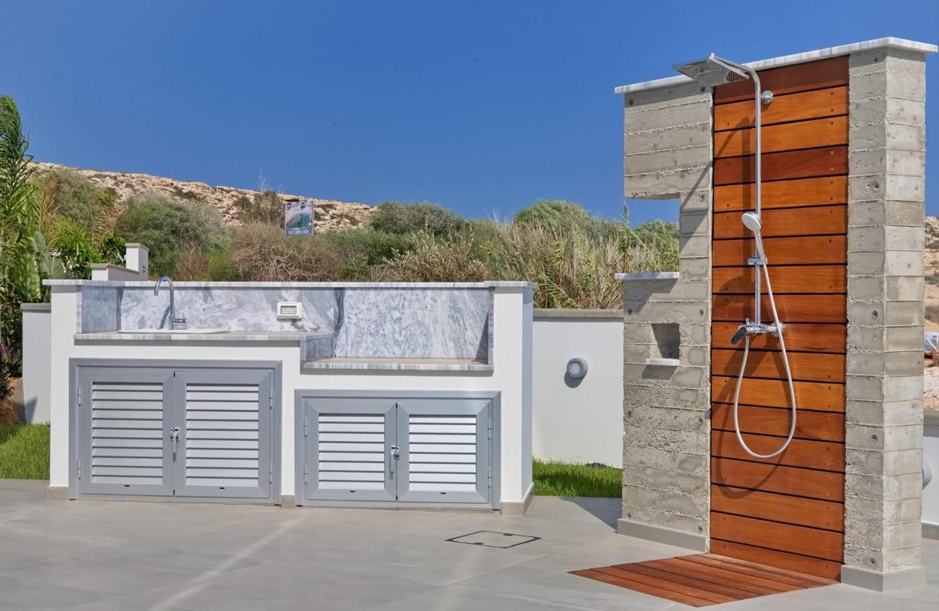 Beachfront Luxury Villa Idania Айя Напа Екстериор снимка