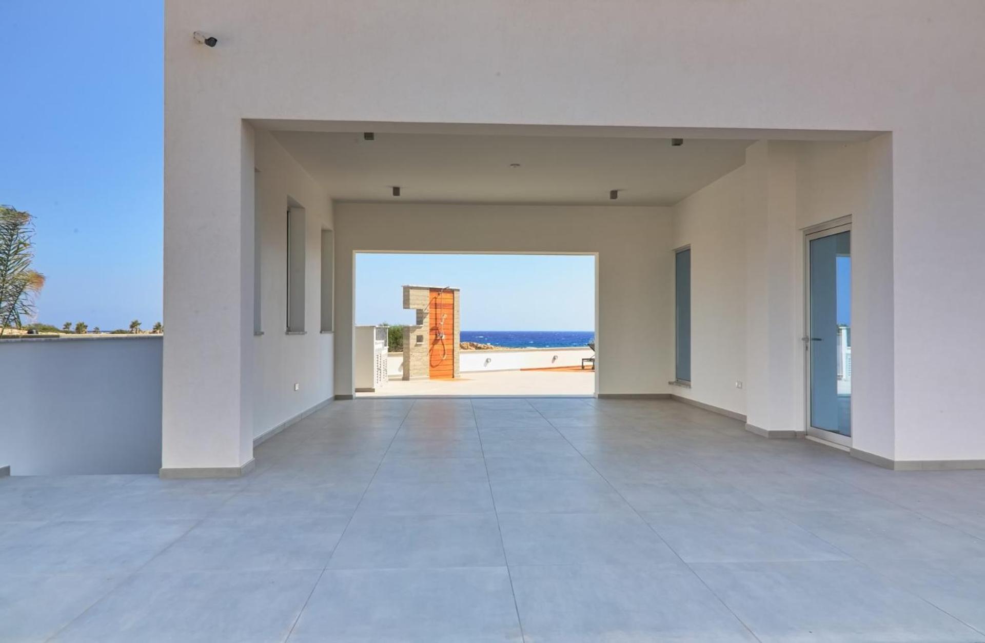 Beachfront Luxury Villa Idania Айя Напа Екстериор снимка