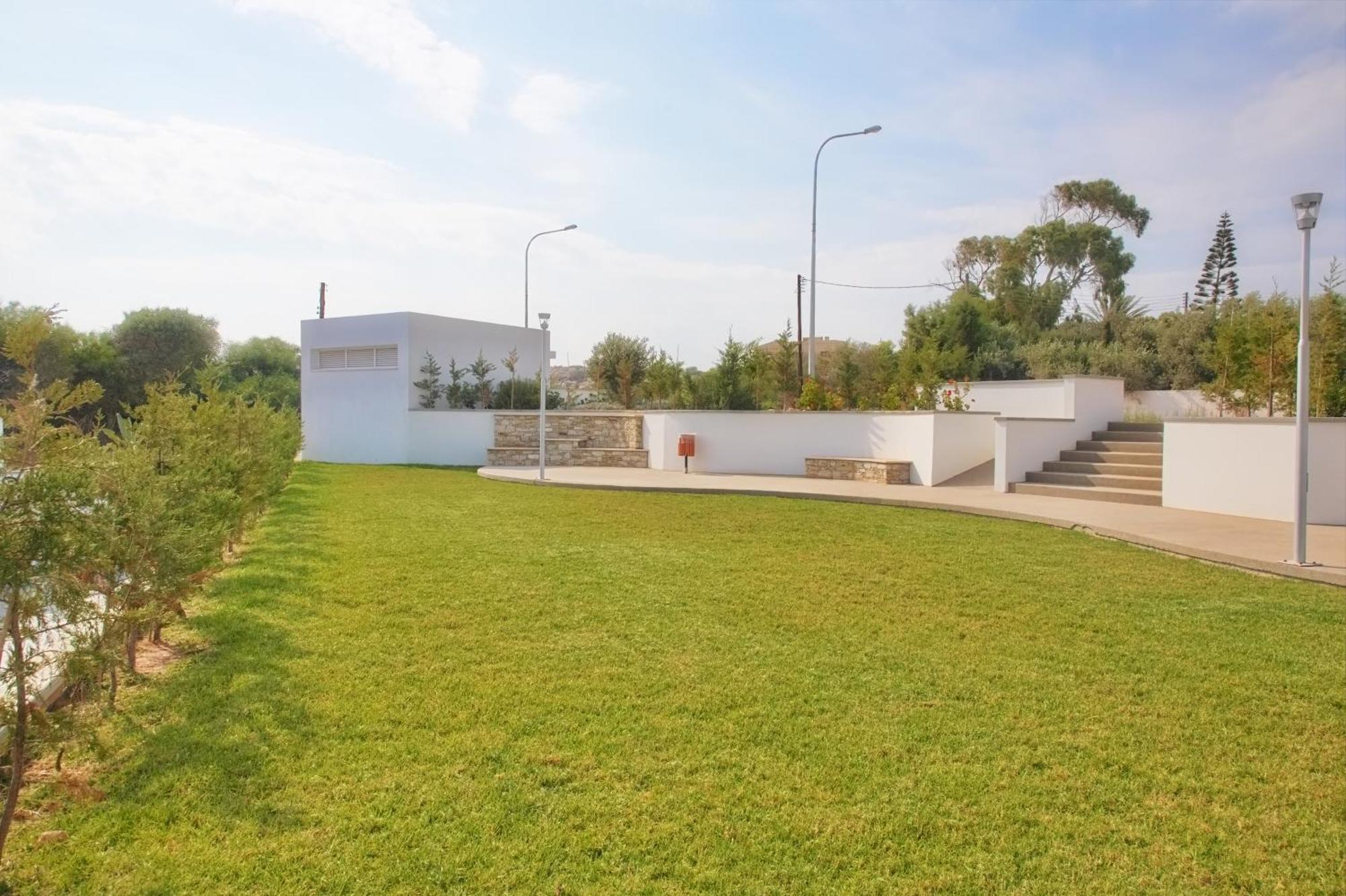 Beachfront Luxury Villa Idania Айя Напа Екстериор снимка