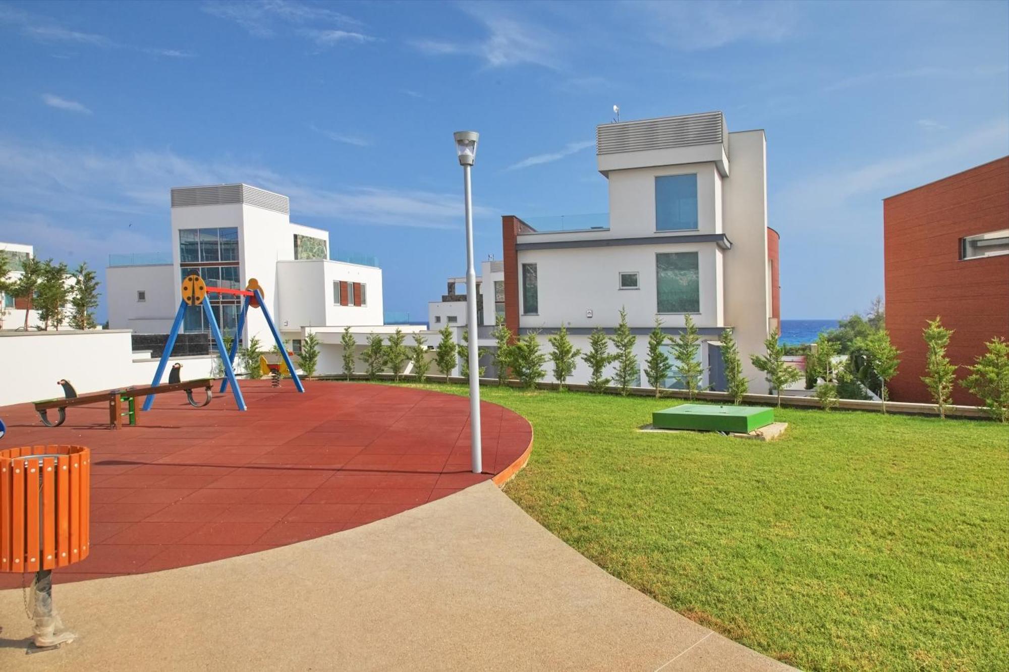 Beachfront Luxury Villa Idania Айя Напа Екстериор снимка